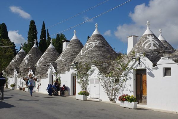 Alberobello_BW_2016-10-16_13-43-03